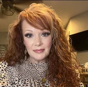 Meet your Posher, Madeline